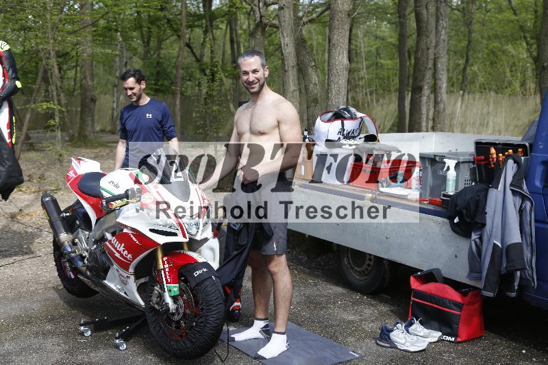 /Archiv-2025/05 14.04.2025 Plüss Moto Sport ADR/Impressionen